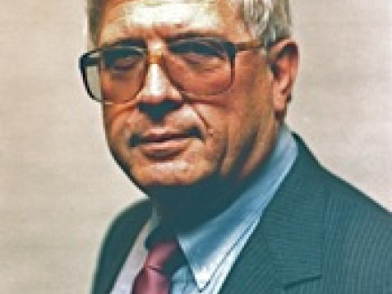 Retired IVP Henry Bechtholdt (1933-2008)