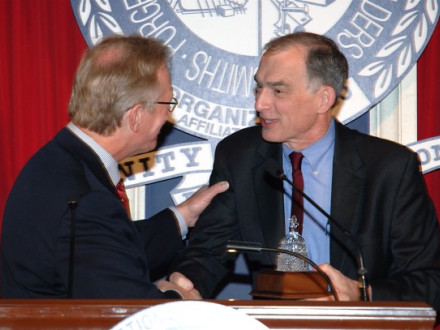 Rep. Peter Visclosky (D-1st IN), r., accepts the 2009 LEAP Legislator of the Year Award from IP Newton Jones.