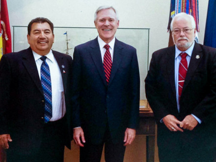 L-1998 Pres. and IR Robert C. Godinez, left, and Asst. Dir. – Shipbuilding and Marine Division Services Steven Beal, right, meet with Navy Sec. Ray Mabus in May.