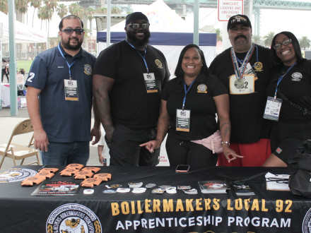 A group of L-92 members volunteer at the 5K for Change. L. to R. are Rudy Portillo, Hal Clark Jr., Recording Secretary Jamesee Yoakum, Peter Estrada and Tamyesha Maynard.