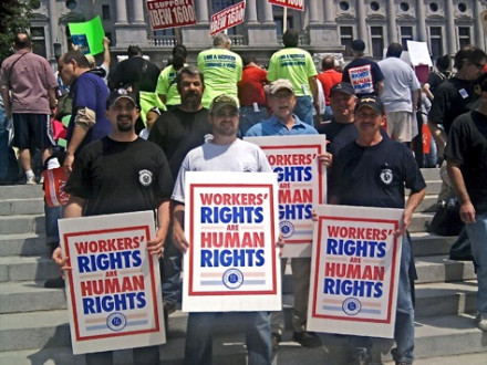 Local 1393 members rally for workers’ rights