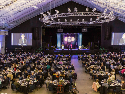 Nearly 500 Boilermakers and guests celebrate Local 146’s 75th Anniversary.