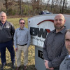 El sindicato de Boilermakers celebra un triunfo sindical en BWXT, Lynchburg, VA. De izquierda a derecha, John Bland, organizador del área noreste, Don Hamric, director ejecutivo - operaciones del sector industrial (ISO), Tim Tolley, representante internacional y el Mike Hancock, organizador del área noreste, lideraron las iniciativas de sindicalización junto con Kevin Battle, gerente de negocios-secretario tesorero de la L-45 (no aparece en la foto).